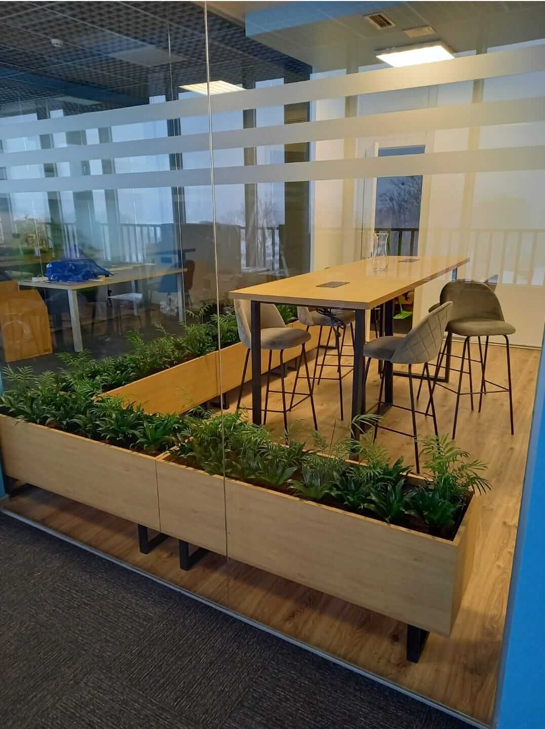 офісні меблі